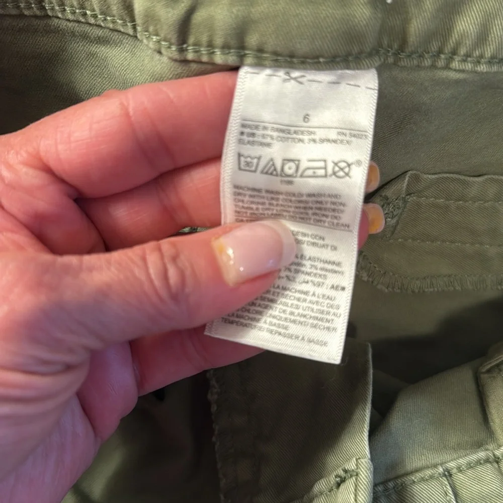 Old Navy Pixie Women's Green Cargo Shorts-6